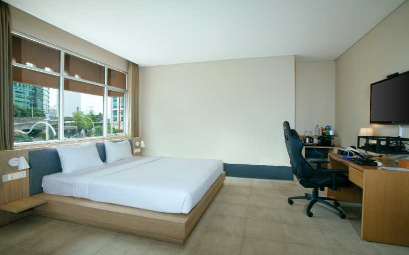 DELUXE GAMING (DOUBLE BED)